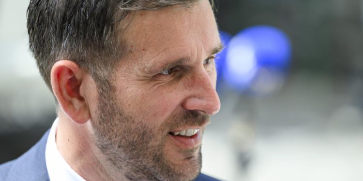 Slobodna Dalmacija – Otkrivamo pozadinu bombastičnog dogovora; Šuta je svog igrača Keruma stavio u Žnjan d.o.o. da izbjegne Puljkovu grešku