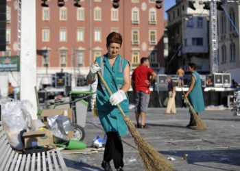 Slobodna Dalmacija – Počela sječa glava; Šuta u nadzorne odbore dviju gradskih tvrtki imenovao svoje ljude; među njima je i bivši direktor