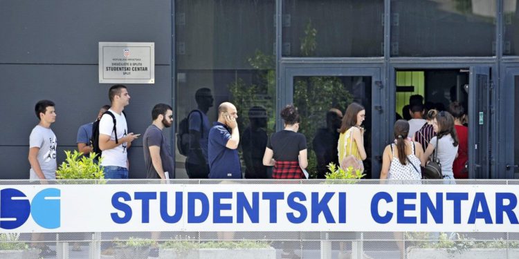 Slobodna Dalmacija – Splitski Studentski centar pozvao studente-podstanare da predaju dokumentaciju za subvenciju. U suprotnom je neće dobiti