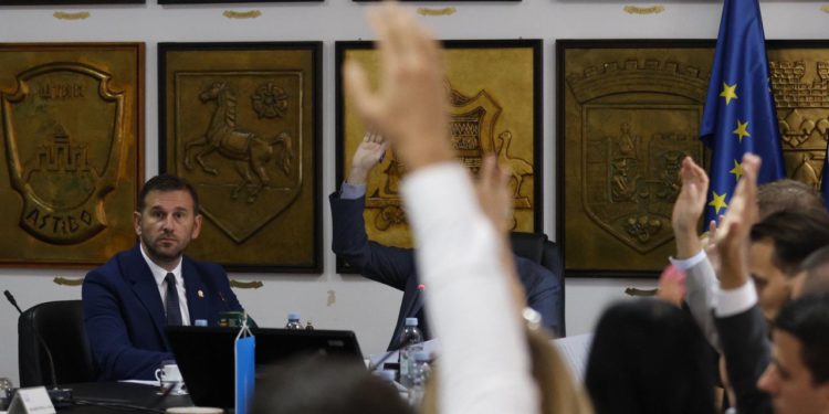 Slobodna Dalmacija – Splitski noćni klubovi na iglama, evo kad će doznati sudbinu; Gradski vijećnici o vrućim temama, ovo će biti ‘zvijezda’