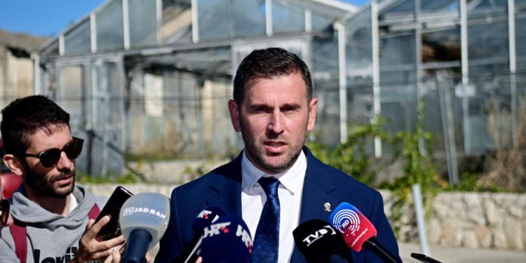 Slobodna Dalmacija – Šuta o Kerumovoj poziciji: ‘Neću raspisivati fingirane natječaje kao prethodna vlast! Imam pravo imenovati svoje ljude’