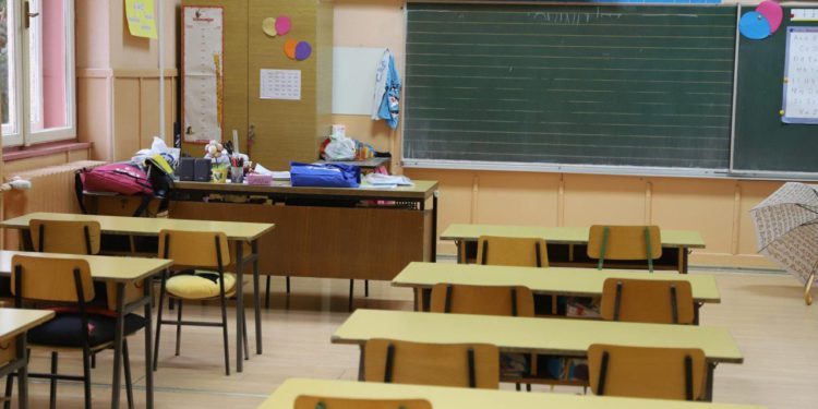 Slobodna Dalmacija – Učenici splitskog razreda cijeli tjedan nisu bili u školi: ‘Incidenti su višestruko prijavljivani’; oglasila se i škola