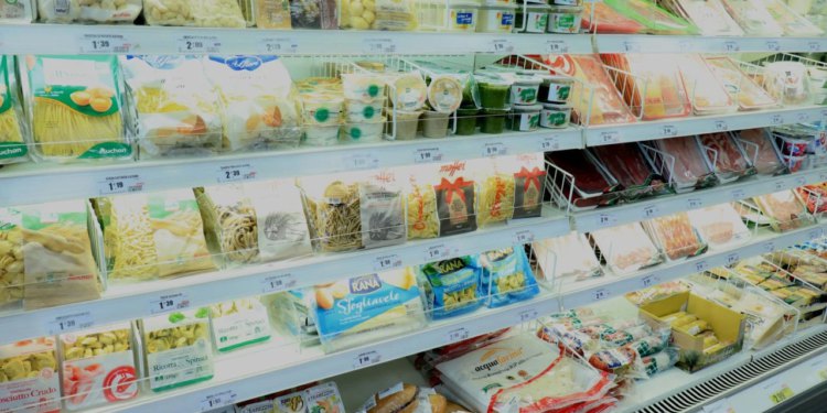 Slobodna Dalmacija – Važna obavijest za potrošače: zbog kancerogene boje povlači se začin koji mnogi vole u jelu