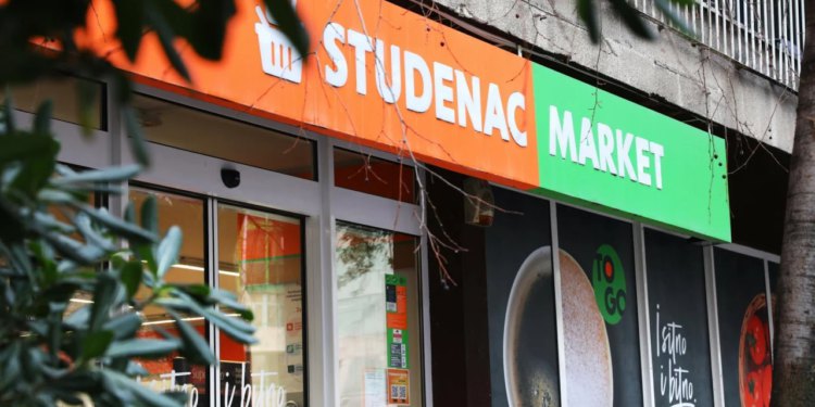 Slobodna Dalmacija – Zatvara jedan od najvećih dućana Studenca u Splitu: ‘Pamtim dok je ovo bila Dalma…’ Kvart već bruji što sad tu otvara