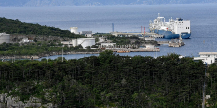 Slovačka teško optužila Janaf da su smanjili isporuku nafte