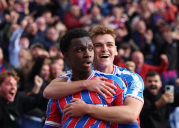 Slušajte u kutiji. Palača posljednja neporažena. Pad mađioničara