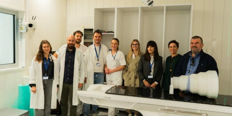 Službenom primopredajom posljednje skupine dodataka za linearni akcelerator završen program modernizacije radioterapijske opreme