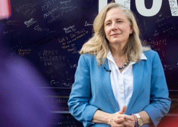 Spanberger tihi na kontroverzama blizanaca dok birači Virginije kreću na ankete