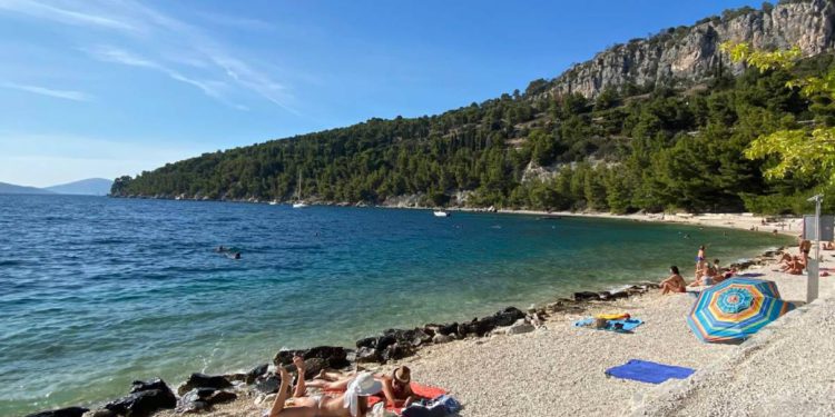 Splitska plaža Kašjuni je nakon 10 godina koncesije ponovno splitska