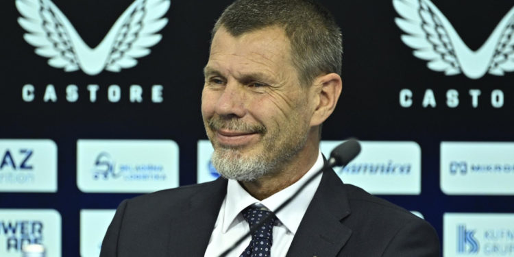 Sportske novosti – ‘Boban je uličar što se tiče priče, u pozitivnom smislu. Naš sastanak trajao je 10 minuta, Zvone mi je rekao…’