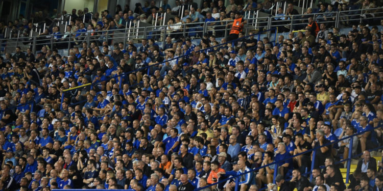 Sportske novosti – Dinamo trpa Osijek, a na tribinama