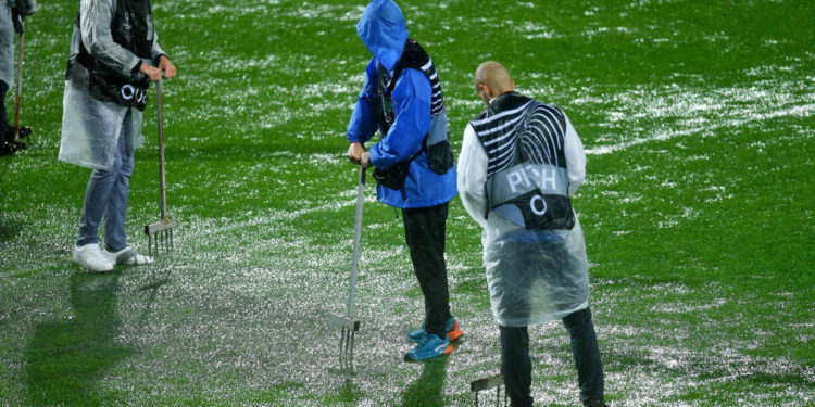 Sportske novosti – Evo tko je kriv za kaos na Rujevici! A nije se trebalo igrati niti sekunde, sve skupa nije imalo nikakvog smisla