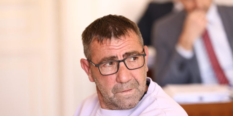 Sportske novosti – FOTO: Prepoznajete li bivšu ikonu HNL-a? Došao je u Hrvatsku na suđenje Mamićima