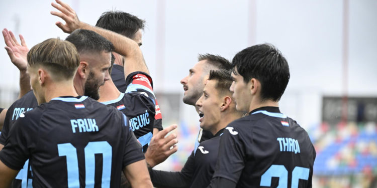 Sportske novosti – Igrao za mlade Vatrene, ali stiže mu prilika za odlazak u drugu reprezentaciju: ‘Istina je, kontaktirali su me’