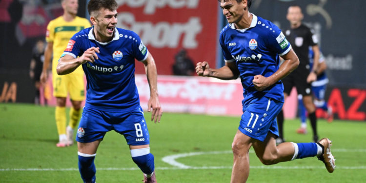 Sportske novosti – Najmlađi trener lige ustraje na napadačkom nogometu i afirmaciji mladih, a iz kadra gotovo da izvlači maksimum