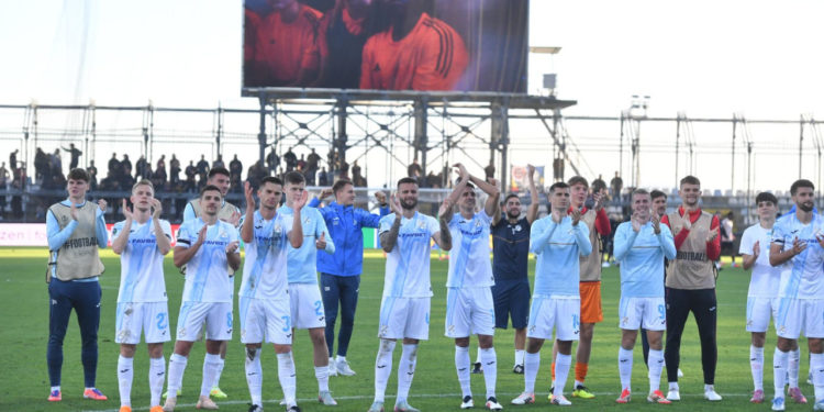 Sportske novosti – Nogomet je, nažalost, postao podređen svemu što ga okružuje. Danas su važnije satnice, TV nameti, reklame…