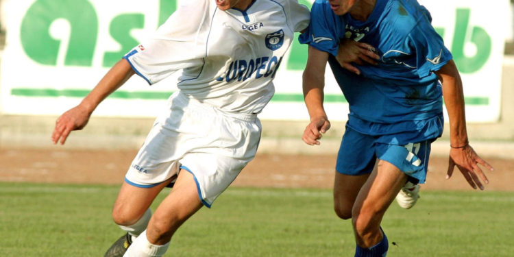 Sportske novosti – Preminuo je bivši nogometaš Hajduka i Osijeka. Dobio je moždani udar dok je bio na terenu