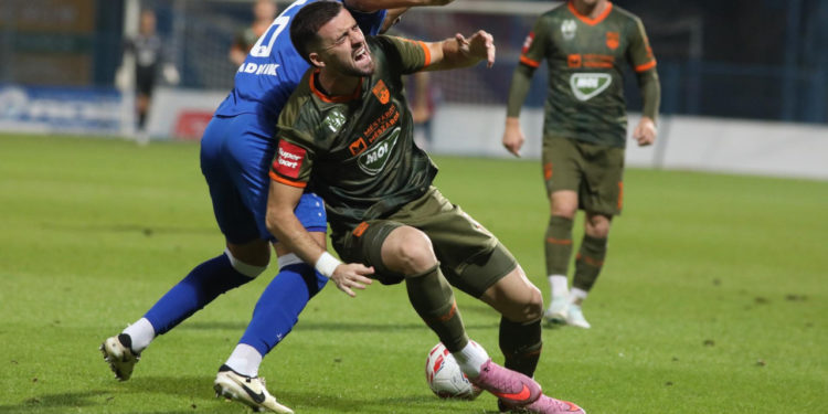 Sportske novosti – Rožman uoči velikog okršaja: ‘Ne bojimo se Dinama! Po brojkama bi danas trebali biti treći ili četvrti’