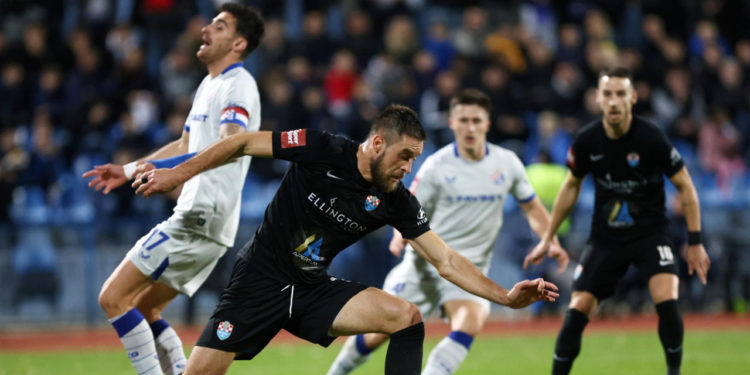 Sportske novosti – Sad znamo zašto Dinamova ‘desetka’ malo igra, Lisica vezan lisicama, a Kulenovića smo vidjeli samo na izlasku…