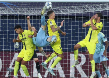 Sportske novosti – VIDEO: Kakva golčina Juventusa! Stoper ‘stare dame’ škaricama šokirao domaćine, pogledajte pravu malu majstoriju