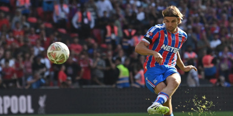 Sportske novosti – VIDEO Pogledajte kako je isključen Borna Sosa. U dvije minute dobio je dva žuta kartona…