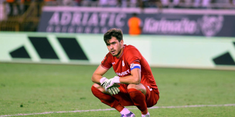 Sportske novosti – VIDEO: Pogledajte nevjerojatan kiks Rijekina vratara. ‘Zaplivao’ je u prazno, napadač iz BiH iskoristio poklon