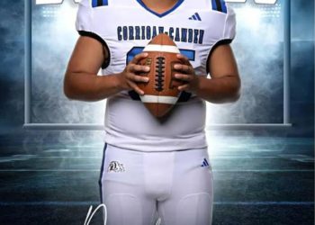 Srednjoškolski nogometaš, 15 godina, umire nakon što se srušio na strani