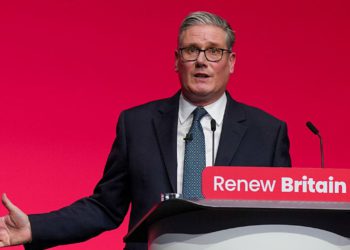 Starmerov digitalni ID zatraži se povećava s lijeve i desne strane