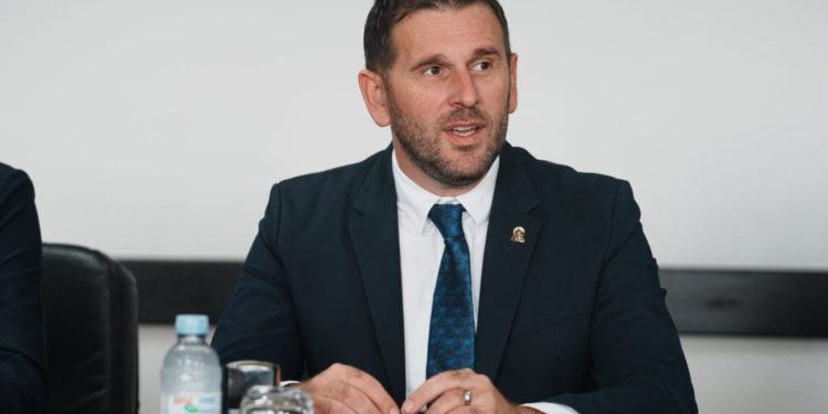 Šuta odgovorio Bulju: “Ako budu komplicirali, zabranit ću im dovoženje otpada na Karepovac”