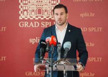 Šuta prozvao Ivoševića: “Dokumenti su skidani s adrese bivšeg zamjenika Ivoševića, pozivam Centar da se povuku iz politike!”