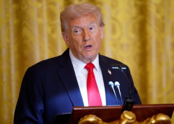 Tehnološki moguli, s napunjenim čekovnim knjižicama, ugodno do Trumpa na prikupljanju sredstava za 250 milijuna dolara u plesnoj dvorani Bijele kuće