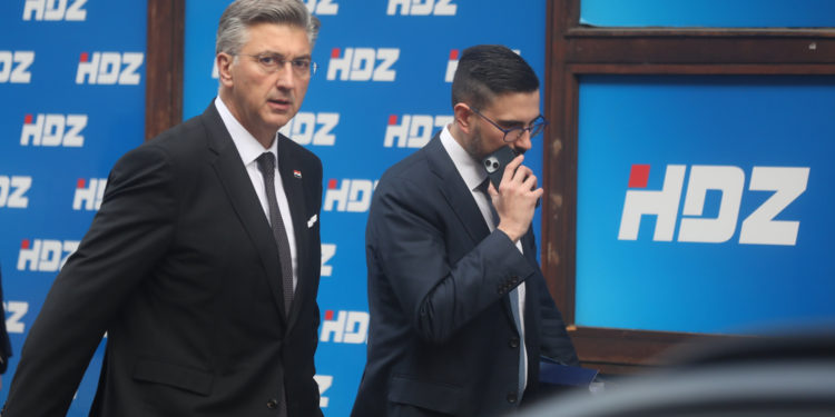 Tiha pobuna u Plenkovićevu taboru: Vlada autokracija, uskoro će sve preuzeti premijerovi anonimci