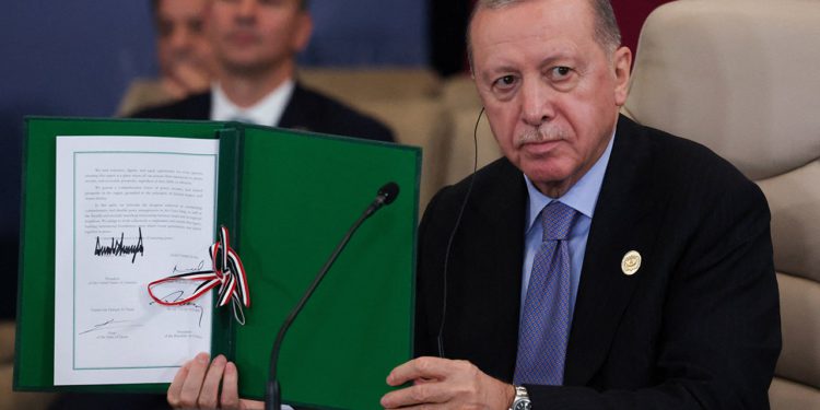 Trump hvali Erdogana za pomoć u postizanju sporazuma o prekidu vatre u Gazi