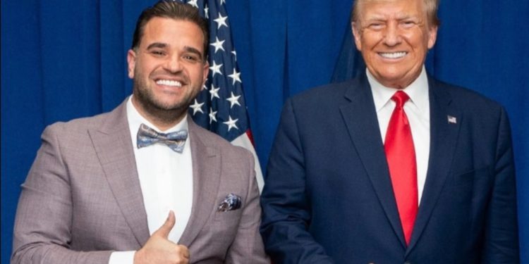 Trump imenuje svog novog posebnog izaslanika za Irak — MAGA influencera koji je vodio lanac dispanzera marihuane