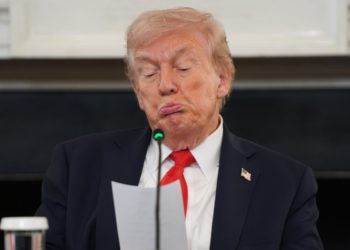 Trump je uzdrmao američku vjeru u većinu vladinih agencija od povratka u Bijelu kuću, pokazuju ankete
