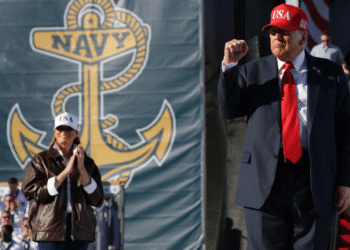 Trump obećava članove usluge ‘svaki posljednji peni’ tijekom zatvaranja