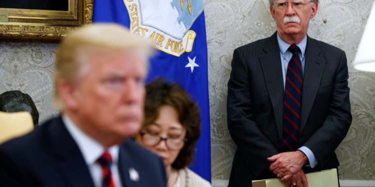 Trump protiv Boltona: Kako je sve dovelo do optužnice nakon pretresa FBI-a u domu bivšeg savjetnika za nacionalnu sigurnost