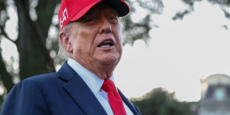 Trump se upozorava da se Hamas suočava s “potpunom uklanjanjem” ako se grupa drži na vlast dok američki pregovarači stižu u Egipat kako bi potaknuli primirje ugovor