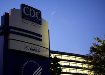 Trump se zalaže za ponovni CDC stručnjaci koji rade na eboli, prognoziranju ospica i bolesti koji su bili postavljeni u smanjenju isključivanja vlade