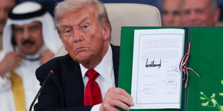 Trump se zalaže za trajni mir na Bliskom Istoku i razgovara o obnavljanju Gaze dok potpisuje Egipatski sporazum – ali nudi nekoliko detalja