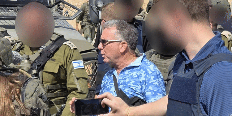 Trumpov izaslanik Witkoff na terenu u Izraelu, fotografije pokazuju, dok se Gazani vraćaju kući