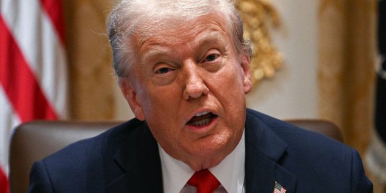 Trumpov najnoviji potencijalni DC Makeover podiže obrve u kasnonoćnom postu: ‘stoji da se poremeti … Lincoln Memorial’