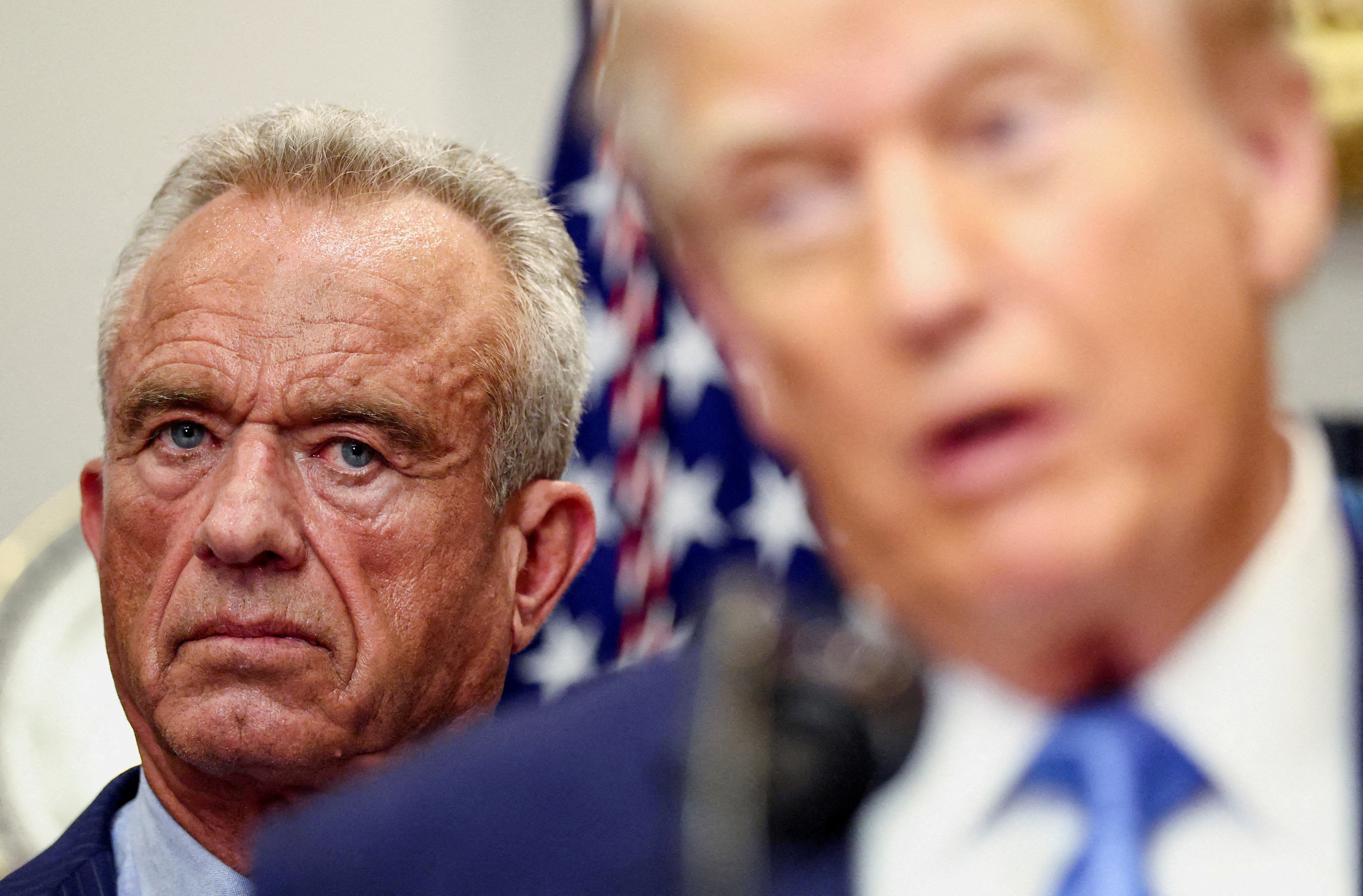 CDC je također zabilježio značajan pad u svom javnom odobrenju u posljednjih 12 mjeseci, s padom od 9 postotnih bodova.