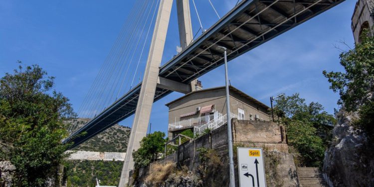 U srijedu navečer privremena regulacija prometa između stope mosta dr. Franja Tuđmana i ljetnikovca Bunić-Kaboga