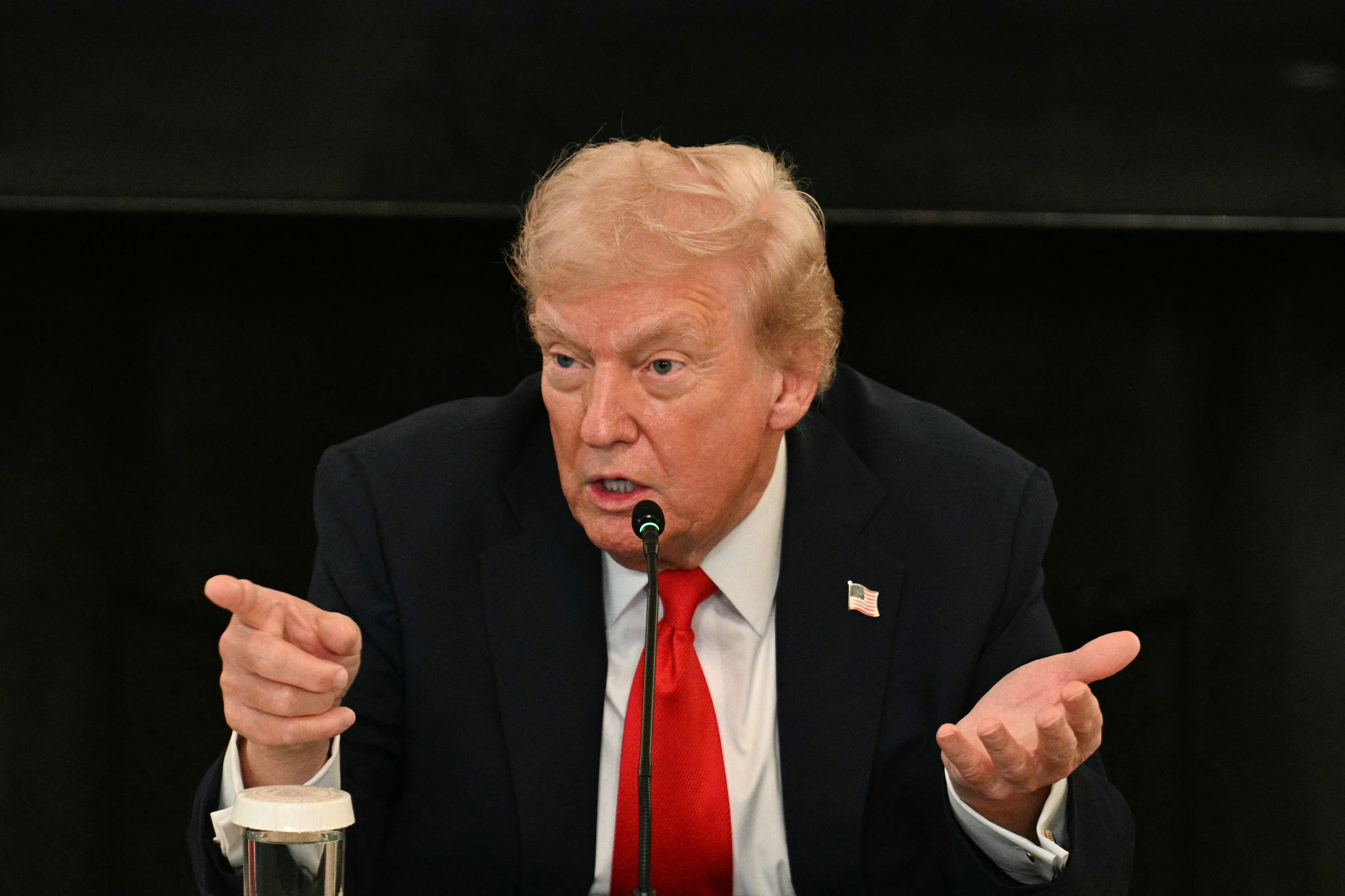 Donald Trump predložio je imenovanje Antifa stranu terorističku organizaciju tijekom događaja Bijele kuće, 8. listopada, u kojem je također rekao da smo