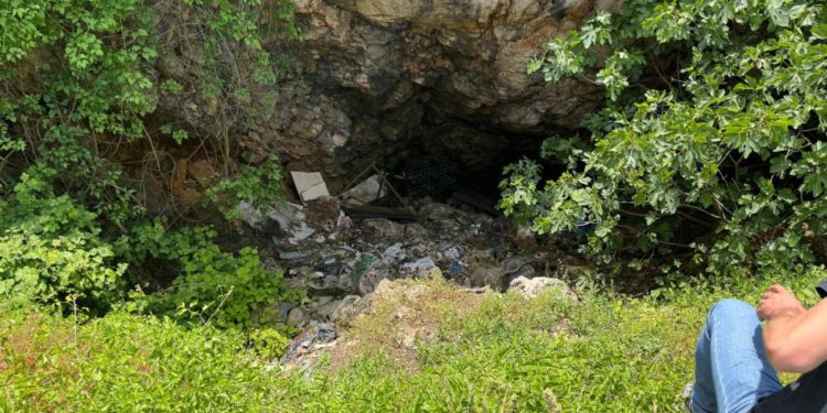 Uklanjanje otpada iz speleoloških objekata u Parku prirode Dinara i Čalinoj jami