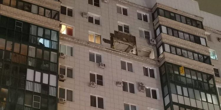 Ukrajinski dron pogodio stambeni blok u predgrađu Moskve – guverner (VIDEO/FOTO) — RT Rusija i bivši Sovjetski Savez