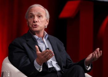 Ulagač milijardera Ray Dalio upozorava na ‘građanski rat’ usred spiralnog američkog duga, globalnih nemira i nejednakosti bogatstva
