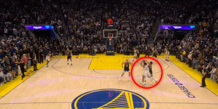 Unreal Curry: trostruki izjednačujući rukom u licu