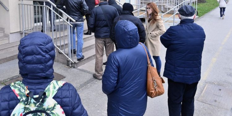 Uskoro stiže novo poskupljenje režija, Hrvati ogorčeni: ‘Živimo od crkavice’